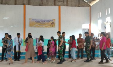 IBADAH BERSAMA DI PERBATASAN, WUJUD NYATA KEDEKATAN SATGAS YONKAV 3/AC DENGAN RAKYAT